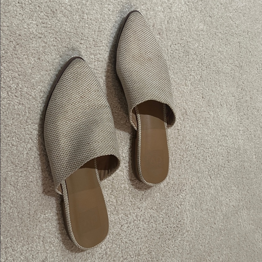 DV by Dolce Vita Linen Woven Mule | Neutral Everyday Chic - Picture 3 of 4